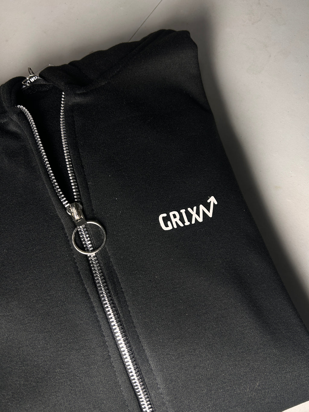 CHAQUETA ESENCIAL NEGRA GX6.2