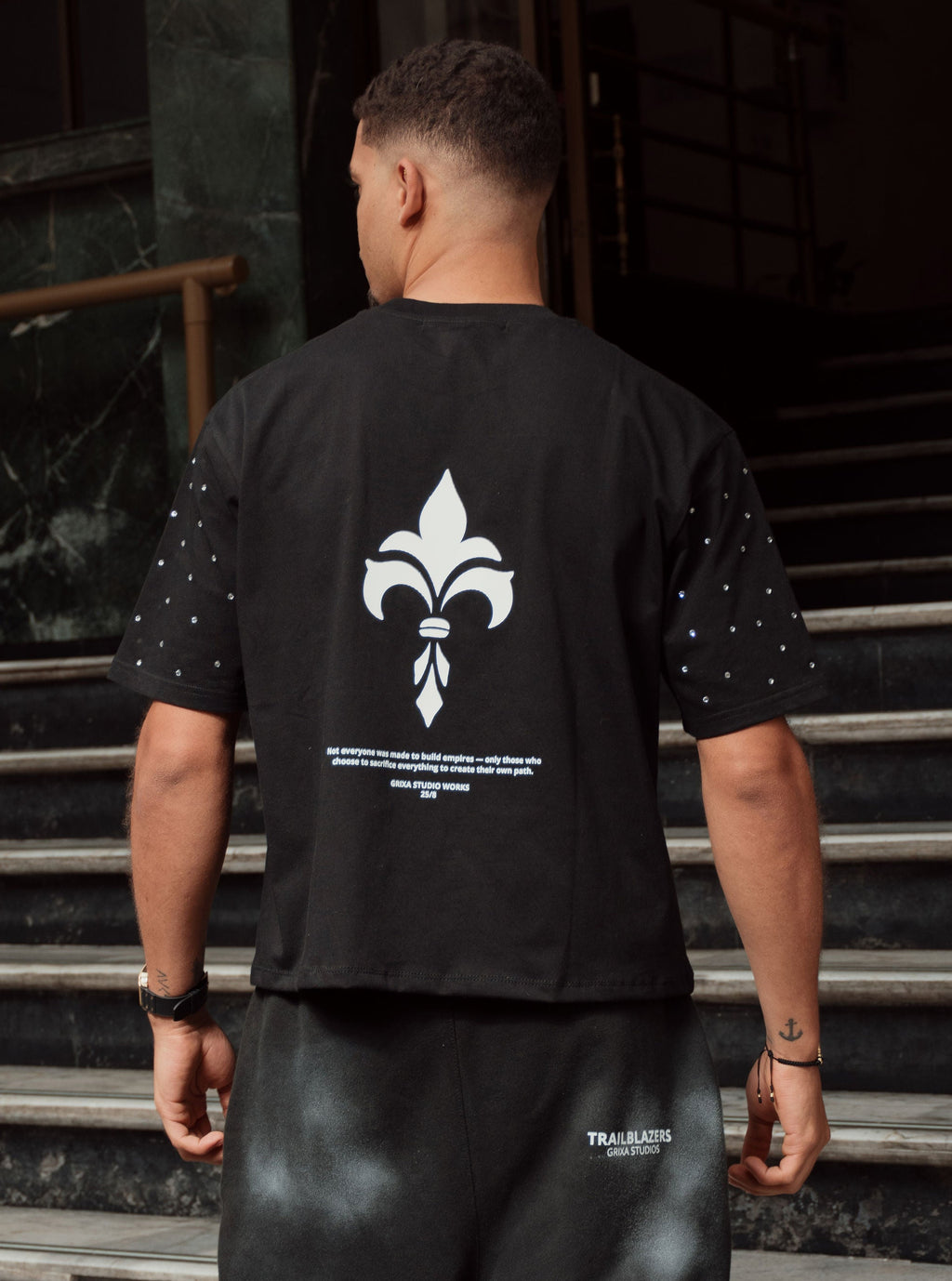 CASTLE T-SHIRT NEGRA GX1.14