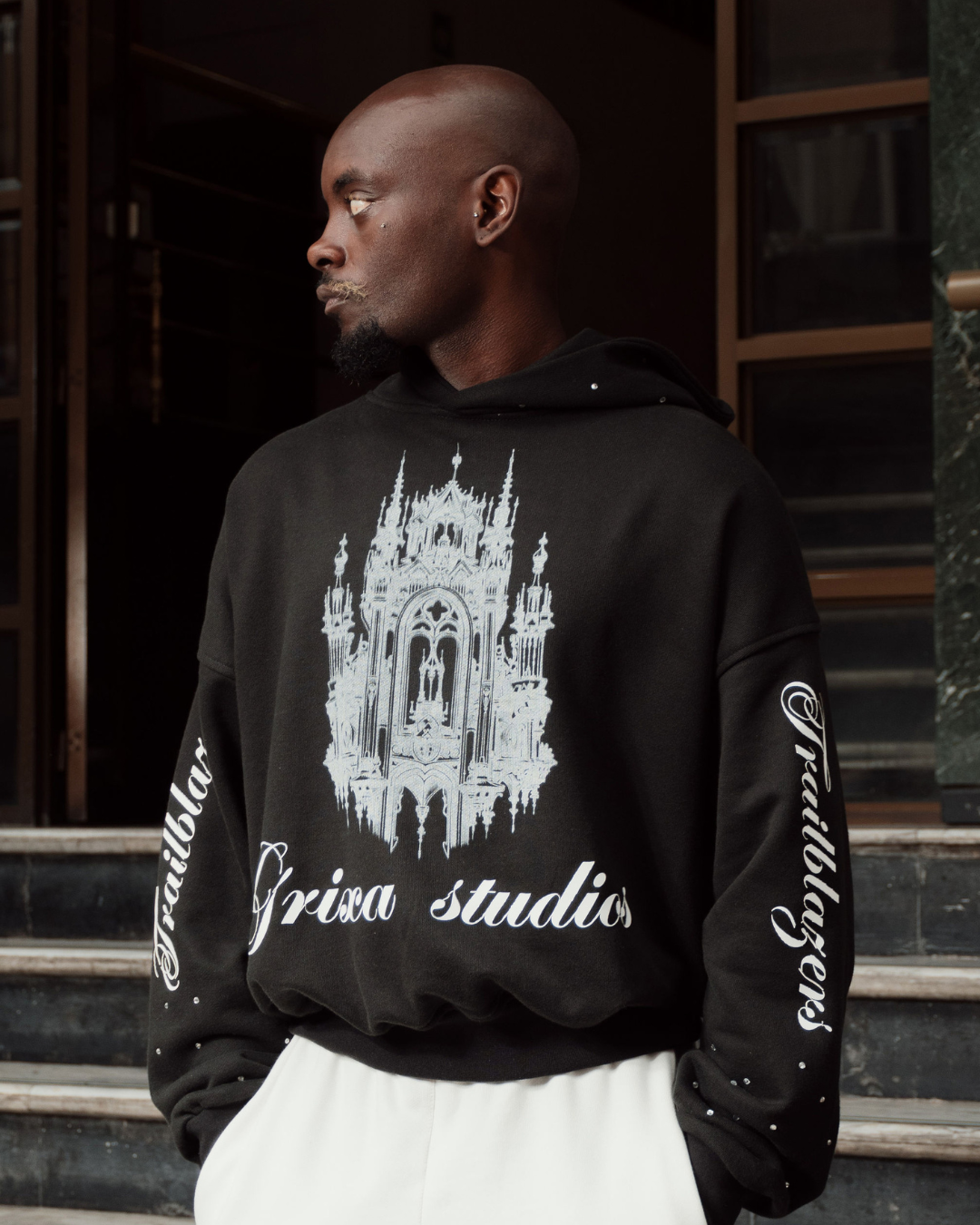 CASTLE HOODIE NEGRO GX2.8