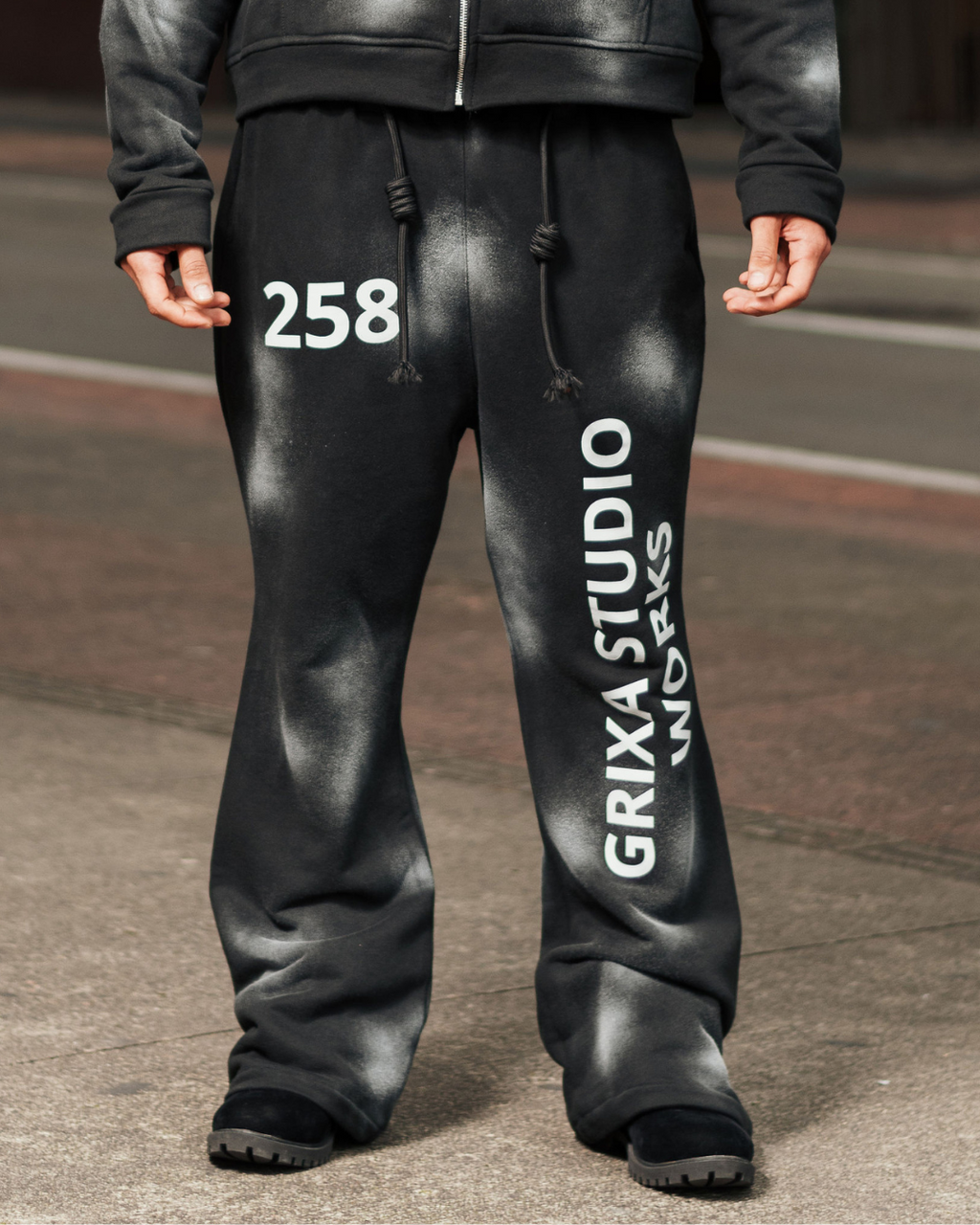 PANT 258 NEGRO GX4.12