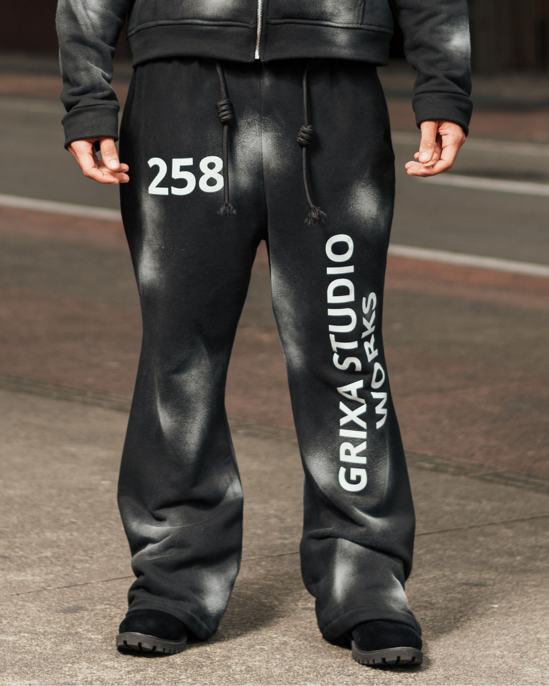 PANT 258 NEGRO GX4.12