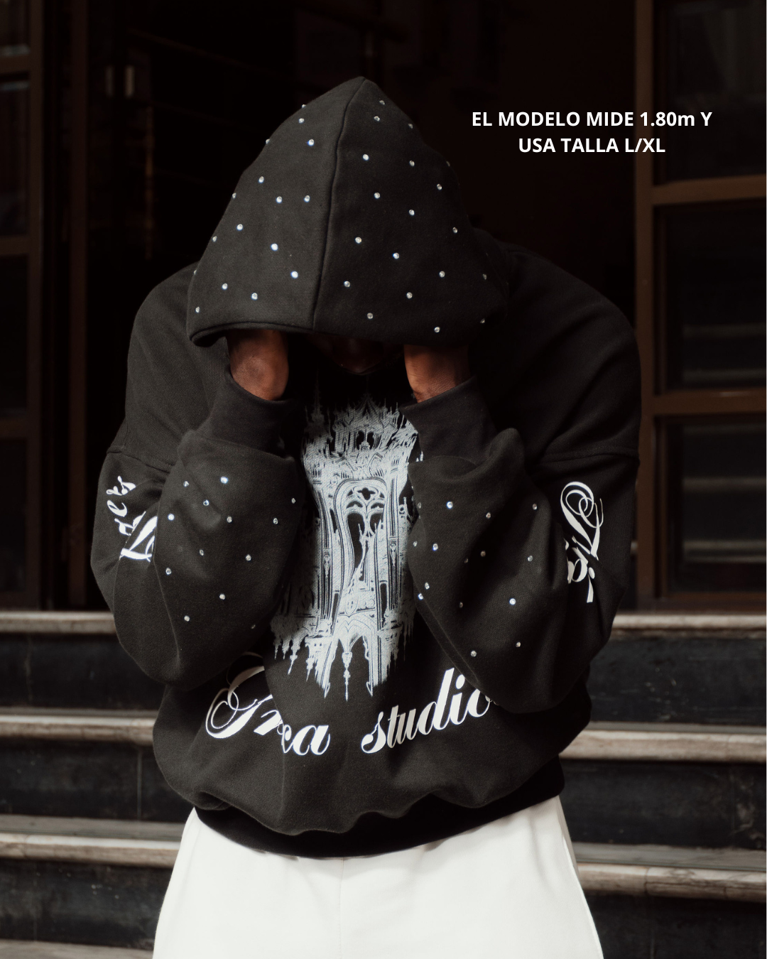 CASTLE HOODIE NEGRO GX2.8