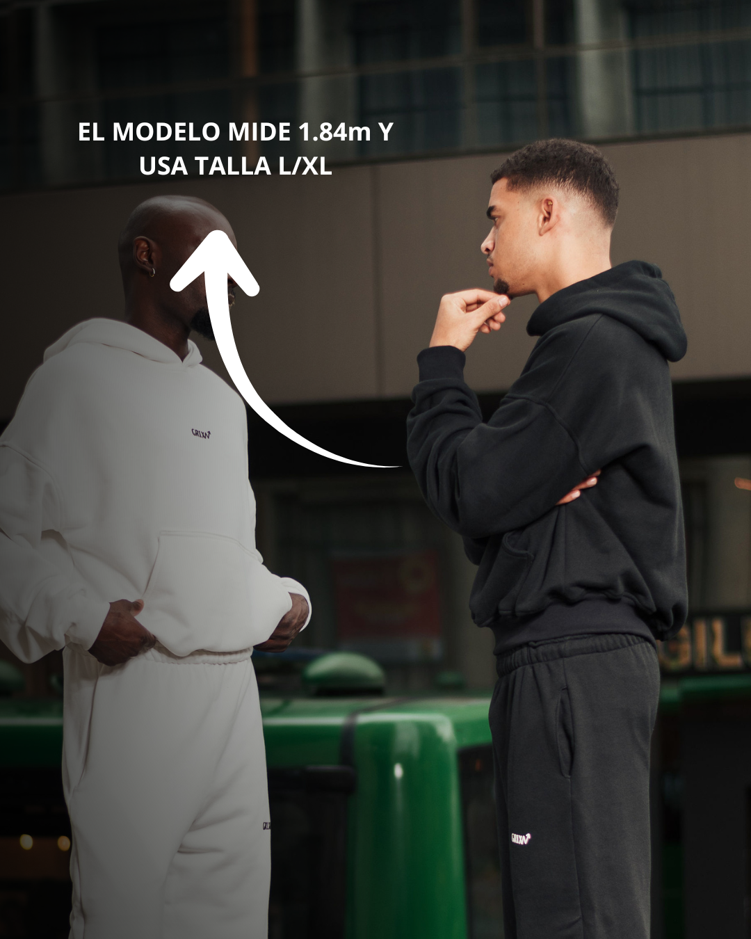 HOODIE BASIC NEGRO GX2.11